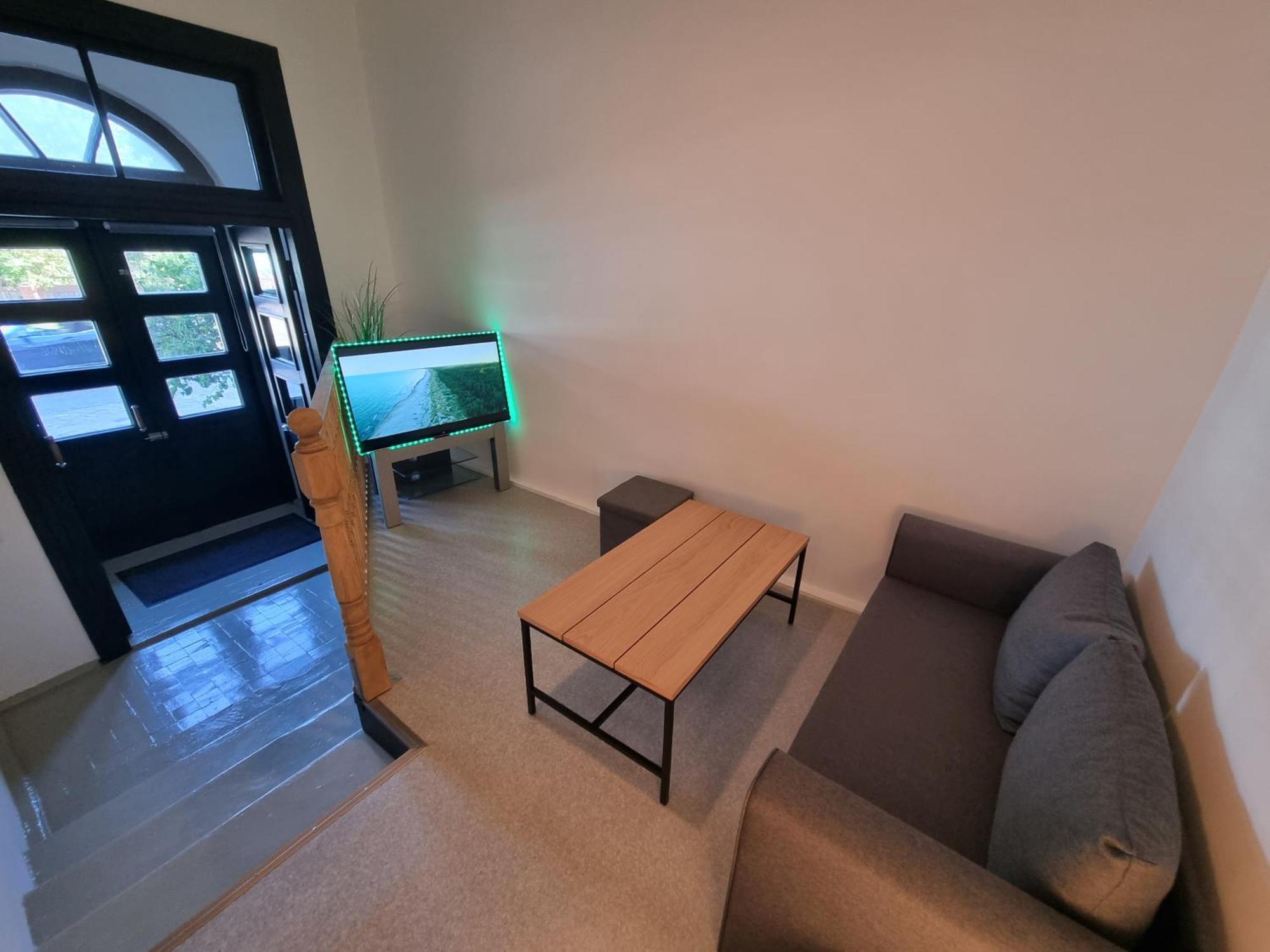 Canalside Loft *